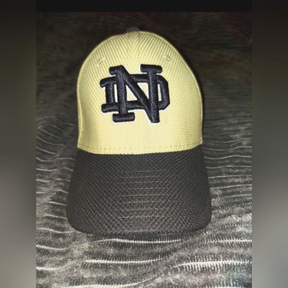 NOTRE DAME New Era Youth fitted hat